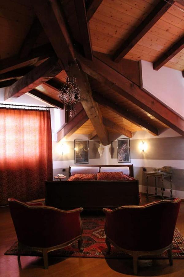 Castello San Giuseppe - Historical Bed And Breakfast 查维然诺 外观 照片