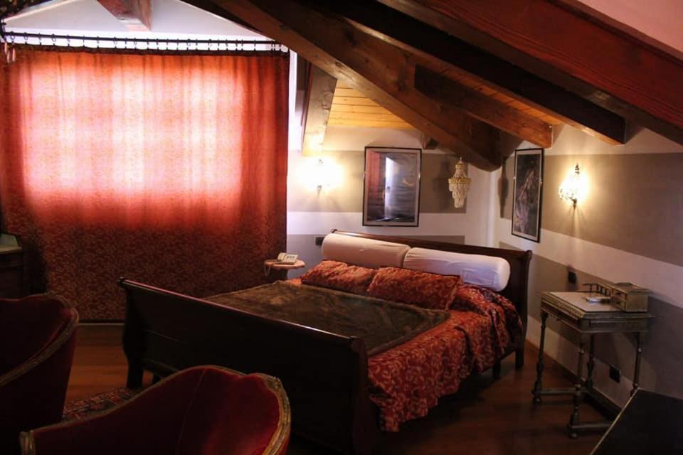 Castello San Giuseppe - Historical Bed And Breakfast 查维然诺 外观 照片