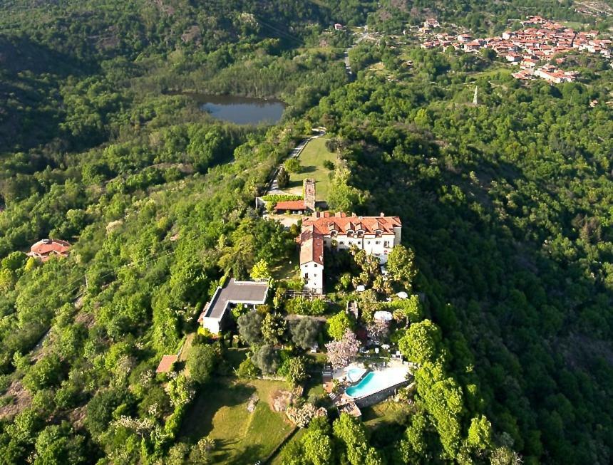 Castello San Giuseppe - Historical Bed And Breakfast 查维然诺 外观 照片